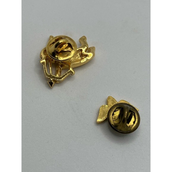 Cupid and Bird Lapel Pins Gold Tone Angel Cherub Dove‎ Set of 2 Brooches - Picture 4 of 6